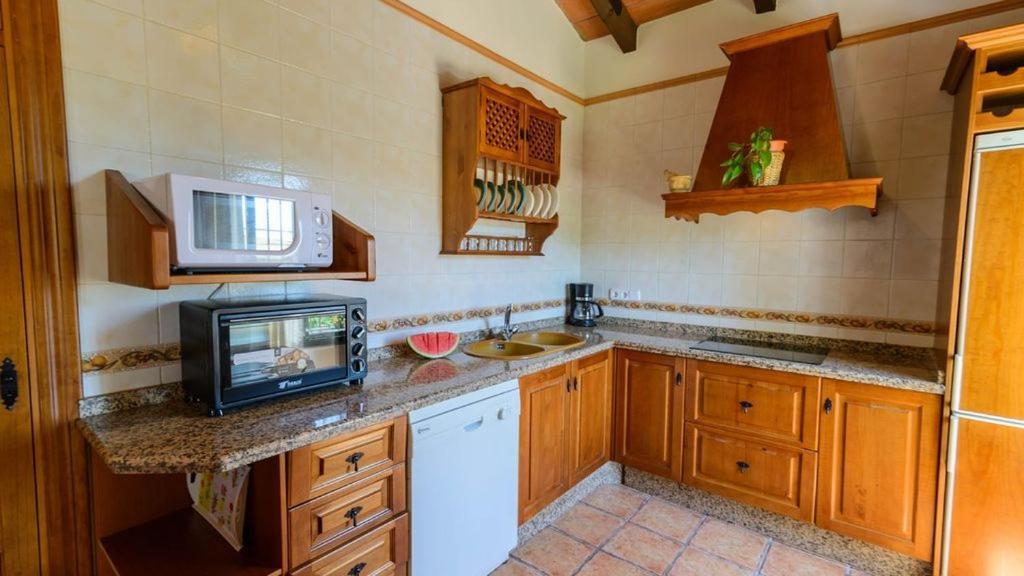 Casa Rural El Moral มาลากา ภายนอก รูปภาพ